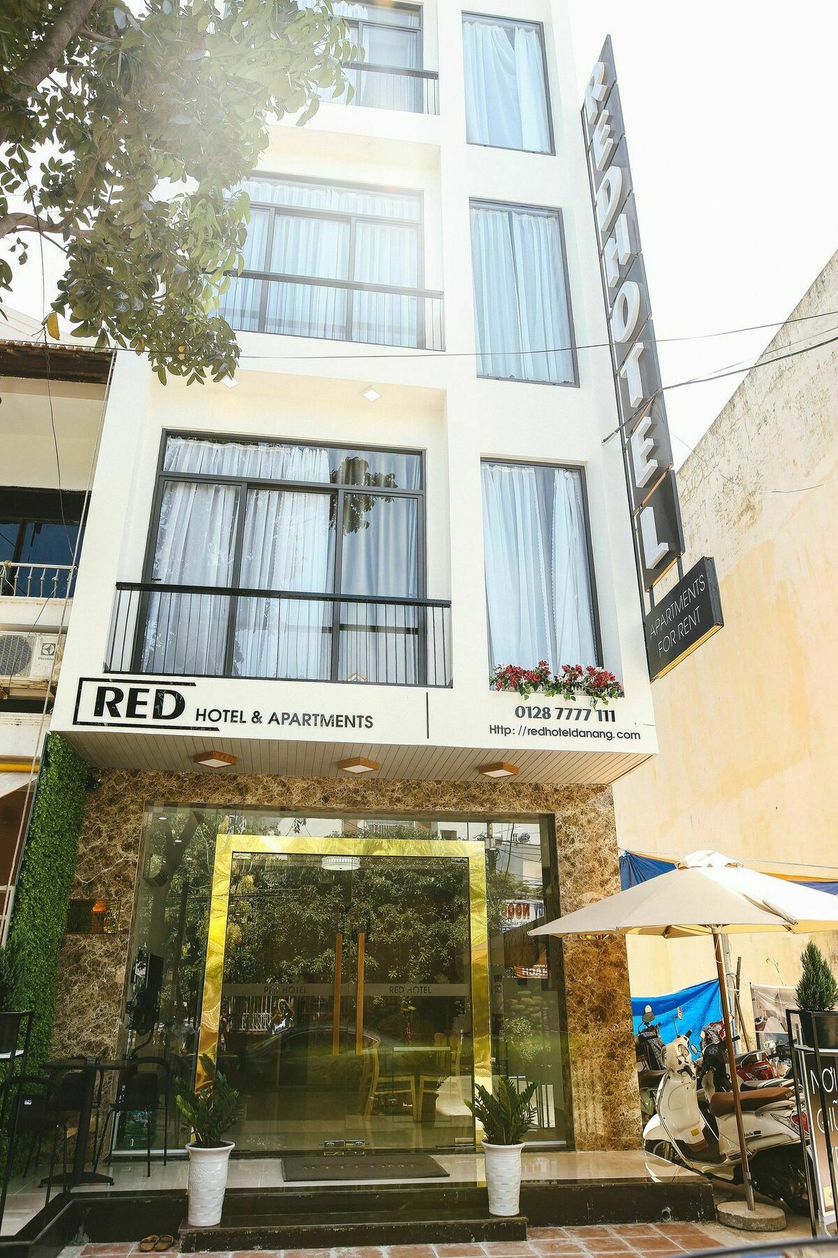 Red Hotel Дананг Екстер'єр фото
