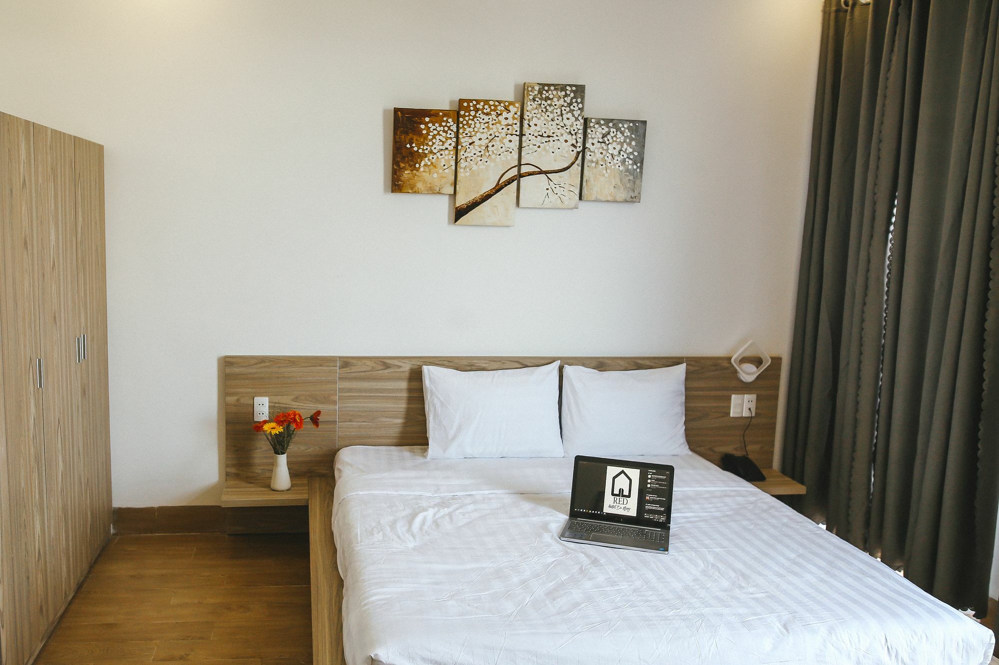 Red Hotel Дананг Екстер'єр фото